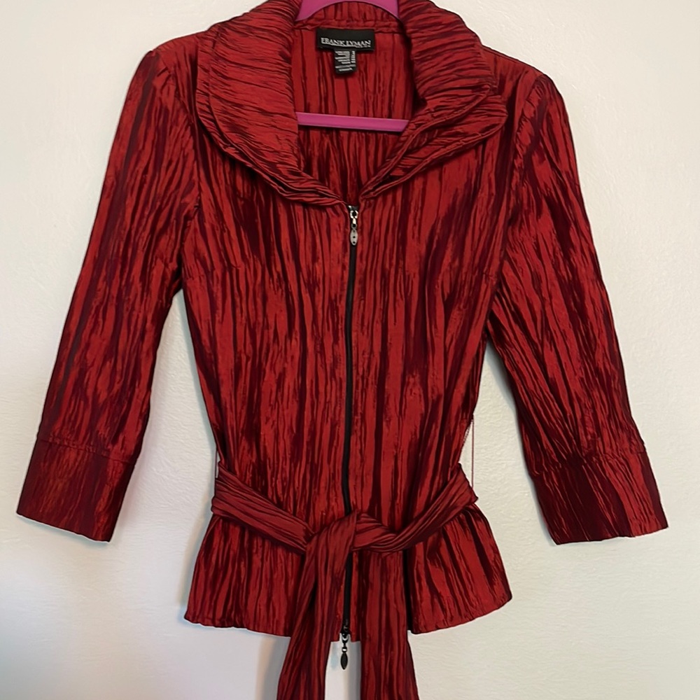 Red light weight jacket